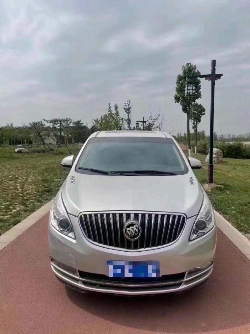 青岛16年别克GL81