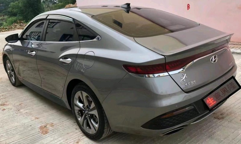 佛山19年现代菲斯塔2