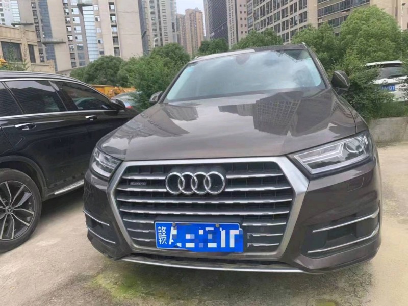 景德鎮17年奧迪Q71