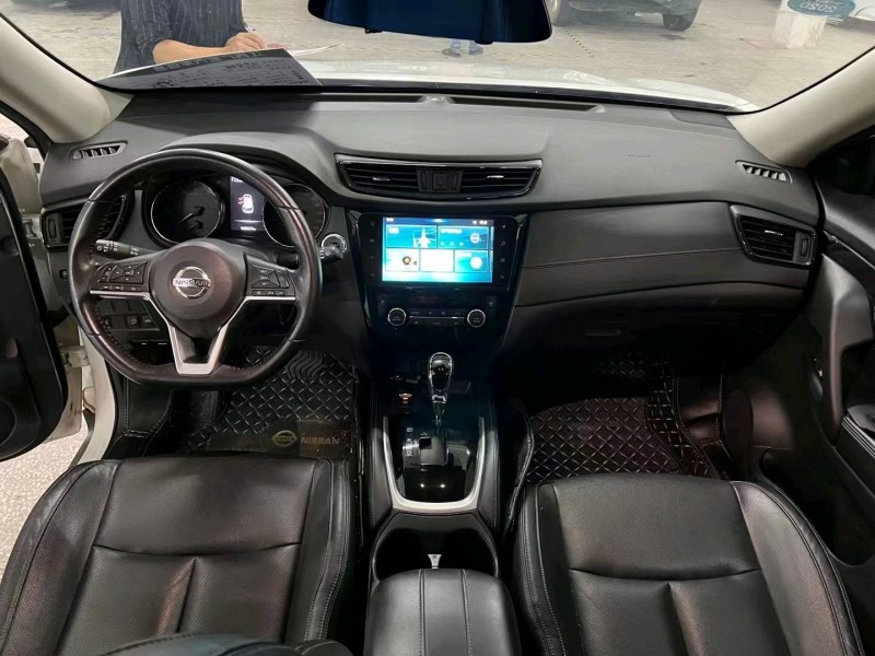 吉安19年日產奇駿7