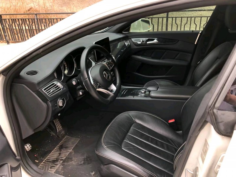 青岛17年奔驰CLS4