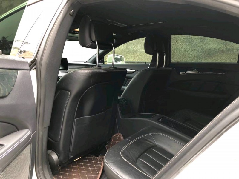 青岛17年奔驰CLS5