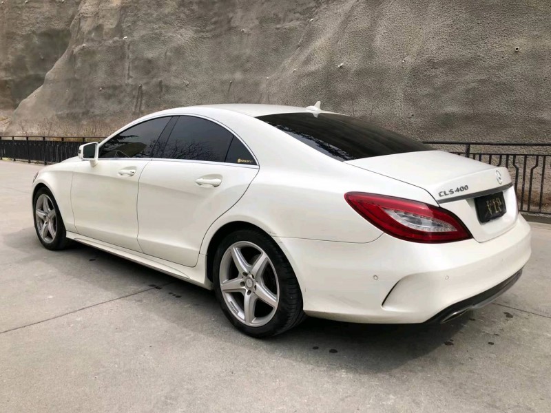 青岛17年奔驰CLS8
