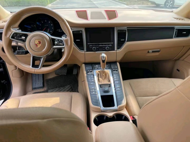 濰坊14年保時捷Macan5