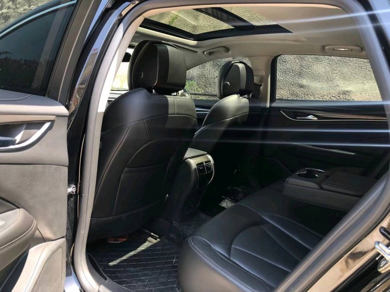 青岛18年别克君越5