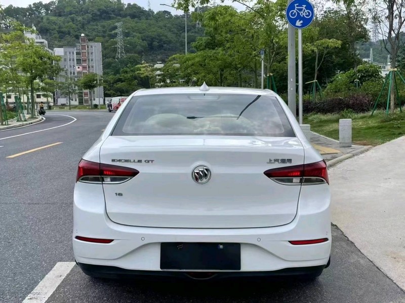 广州18年别克英朗5