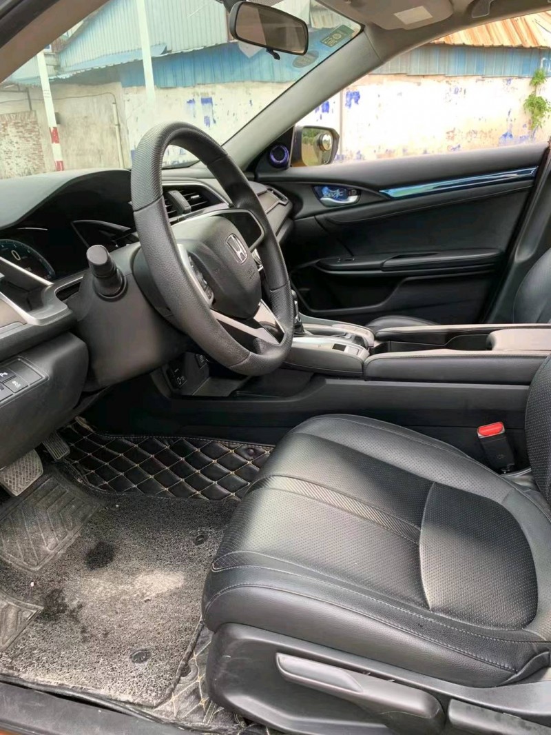 江门17年本田思域4