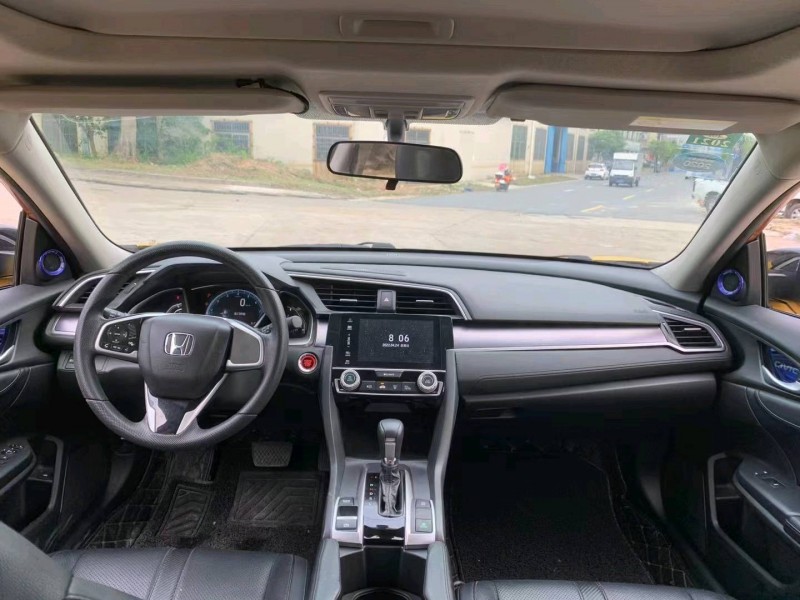 江门17年本田思域6