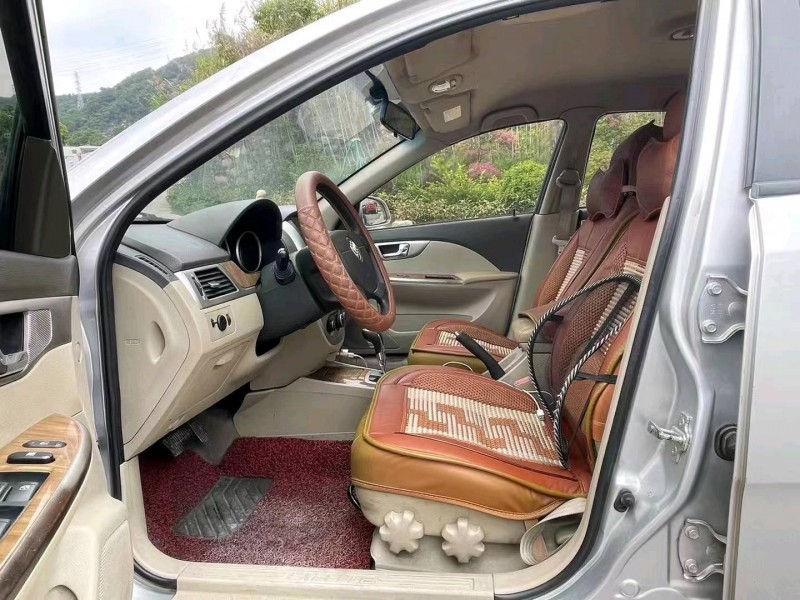 广州16年别克凯越6