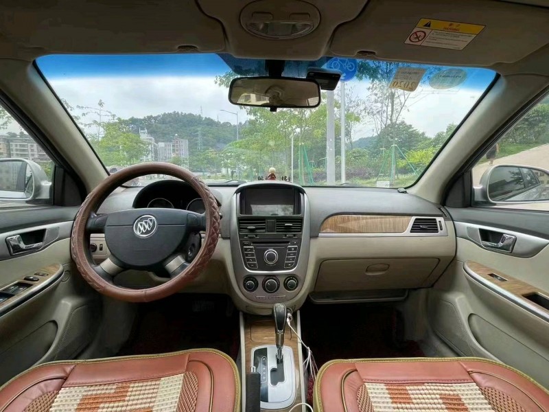 广州16年别克凯越8