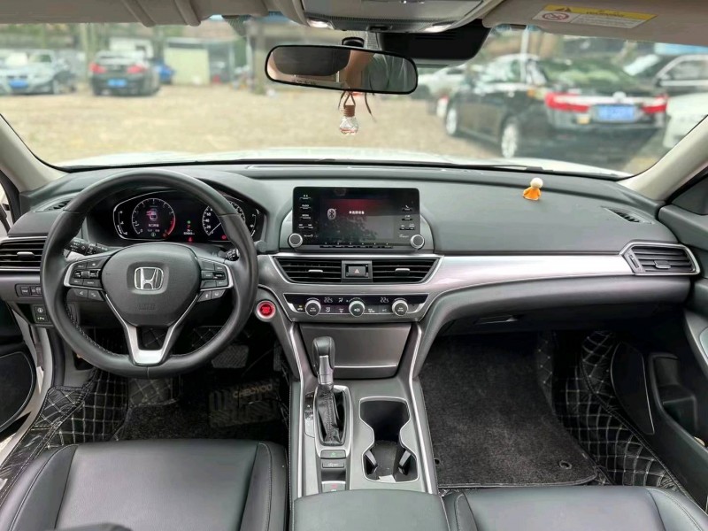 广州20年本田雅阁4