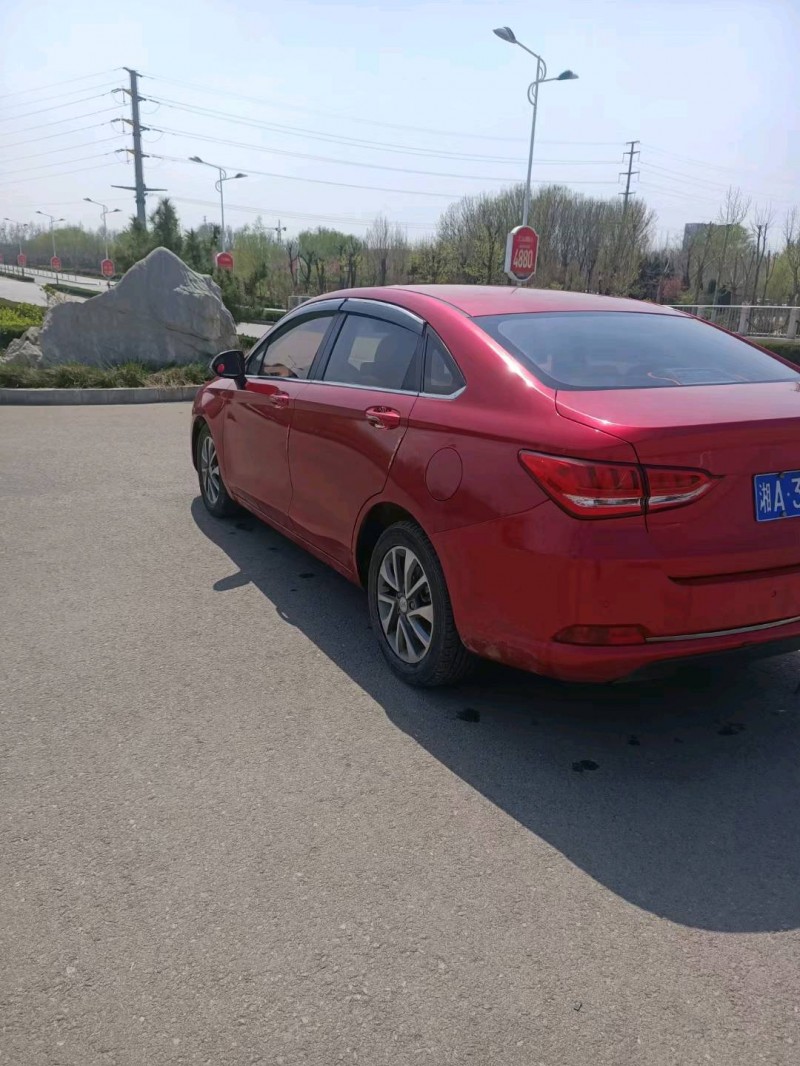 聊城18年北汽紳寶D508