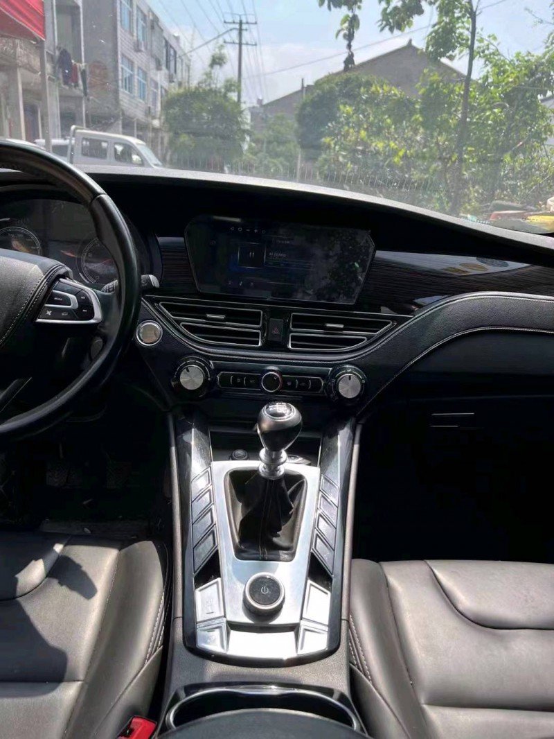 紹興18年君馬汽車S707
