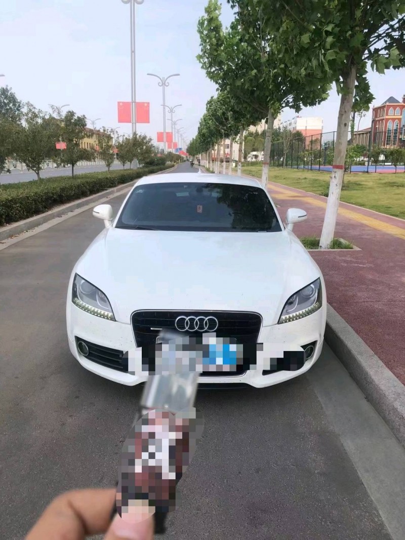 北京11年奥迪TT1