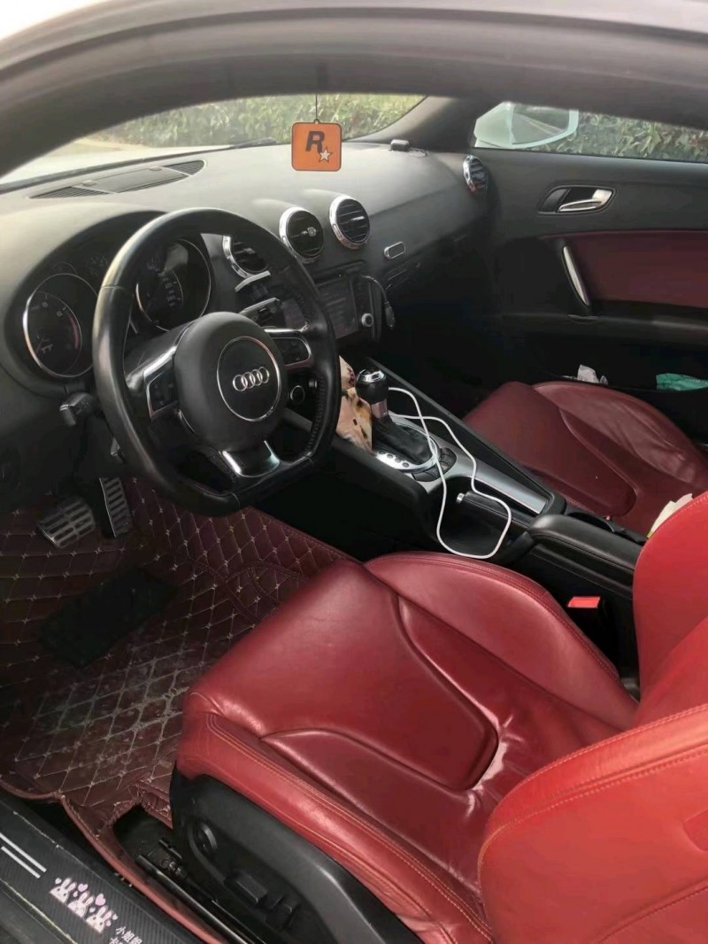 北京11年奥迪TT4