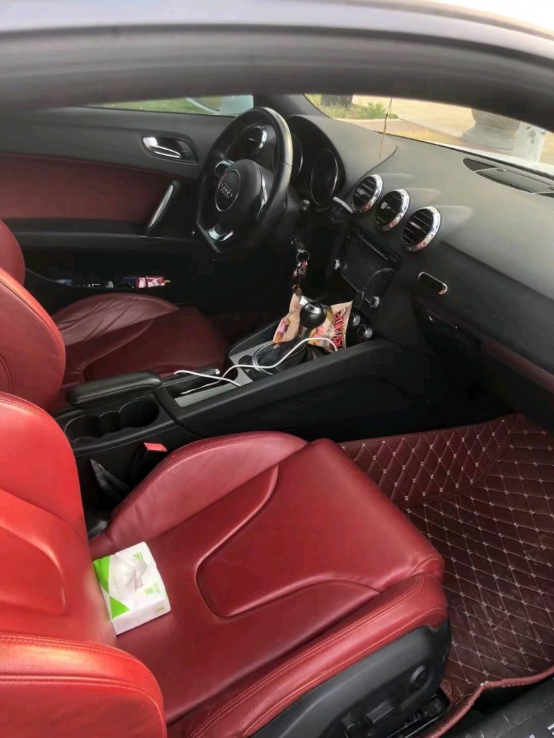 北京11年奥迪TT5