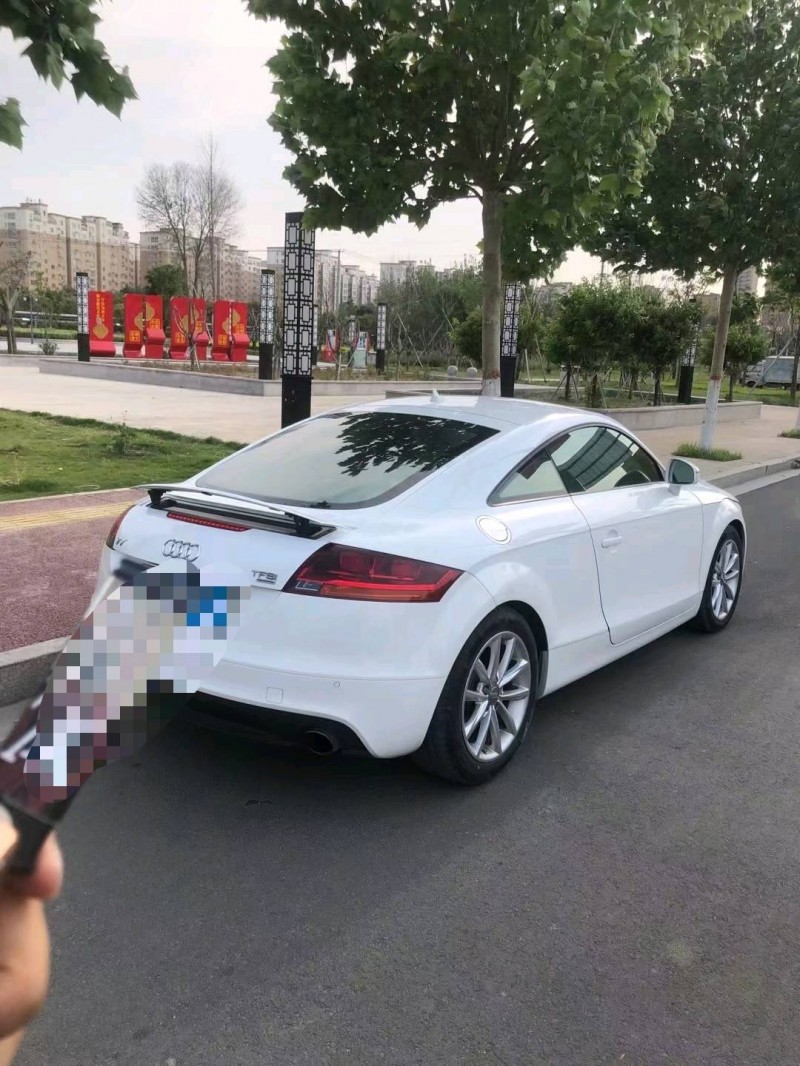 北京11年奥迪TT6