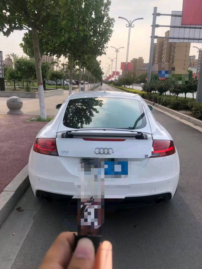 北京11年奥迪TT7