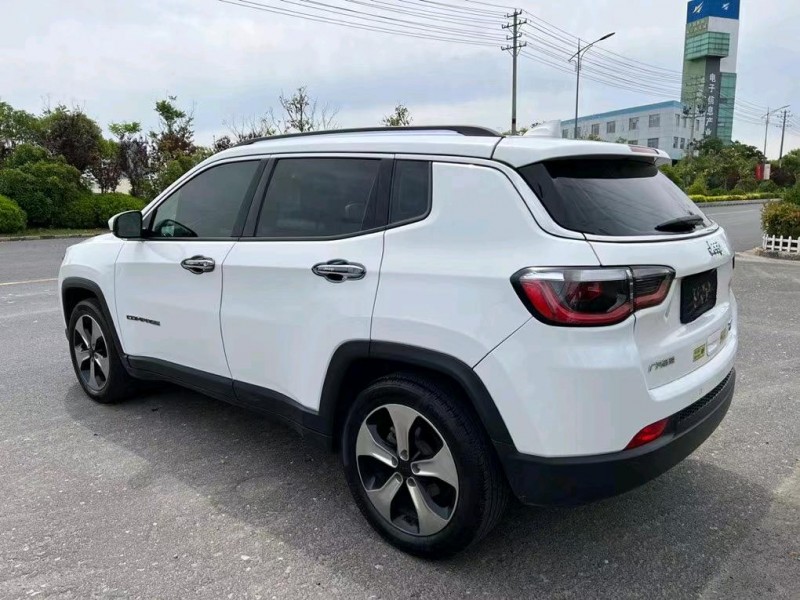 鹽城17年Jeep指南者8
