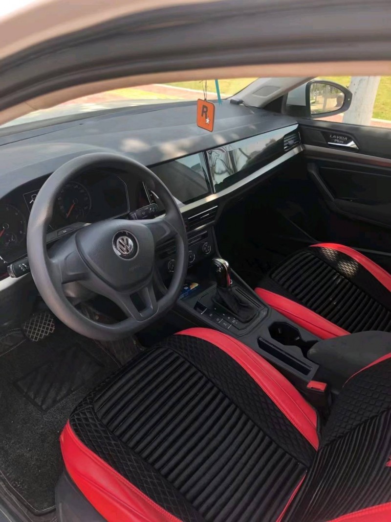 北京18年大众朗逸5