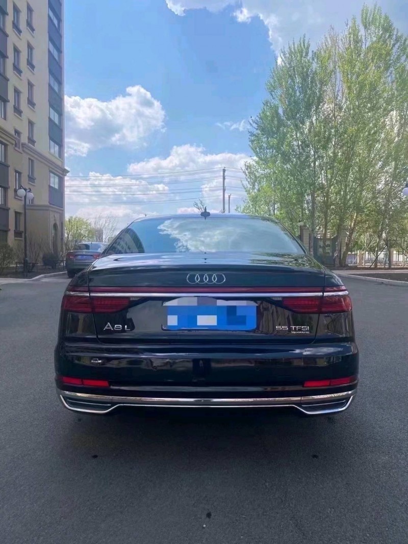 煙臺19年奧迪A8L7