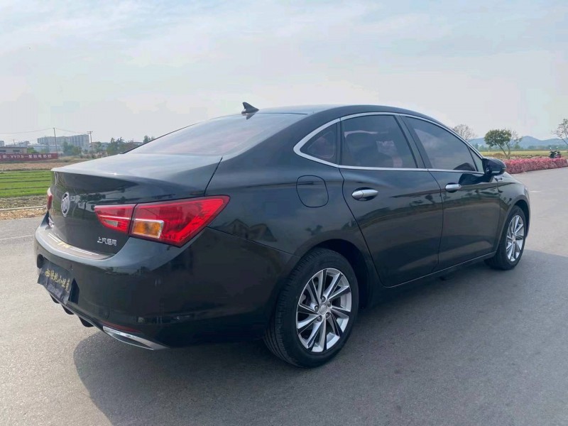 徐州17年别克威朗3