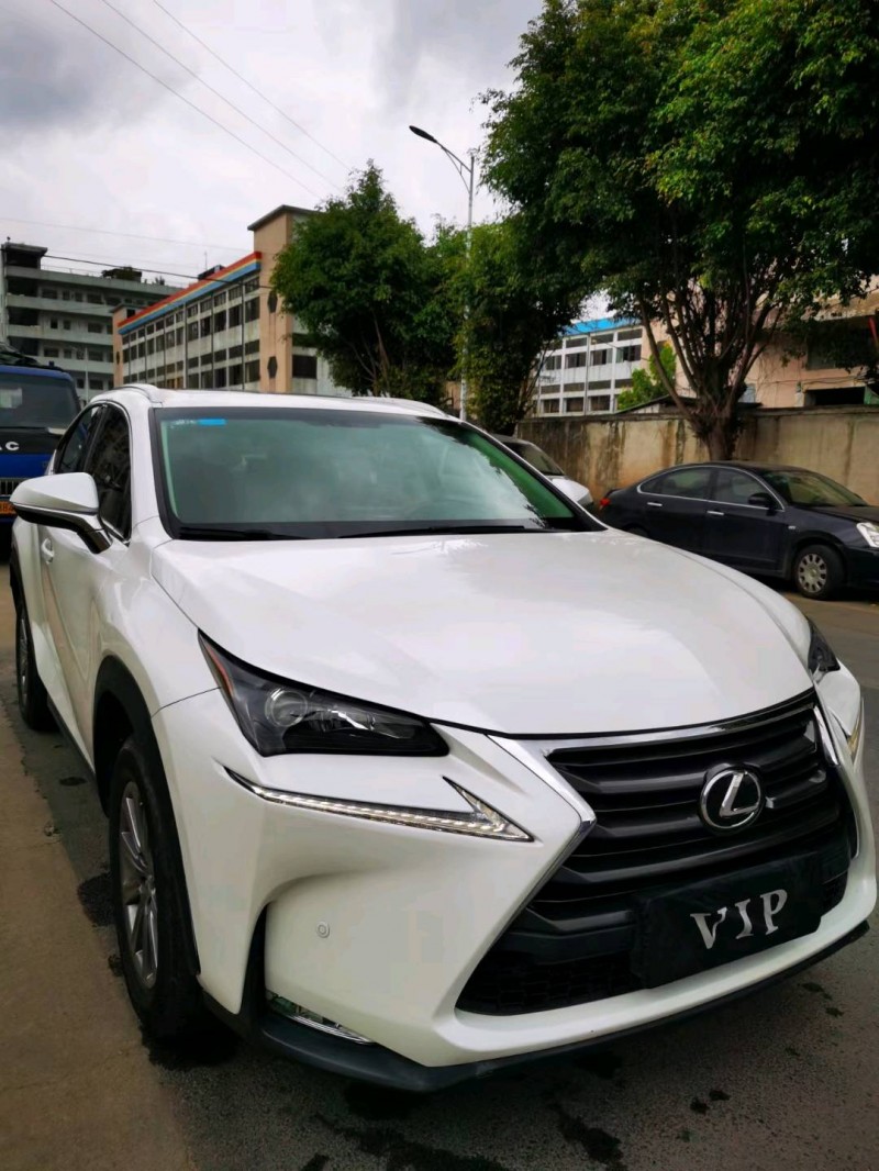 东莞16年雷克萨斯NX7