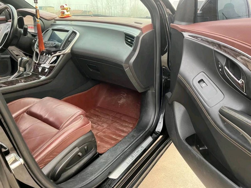 徐州15年别克君越3