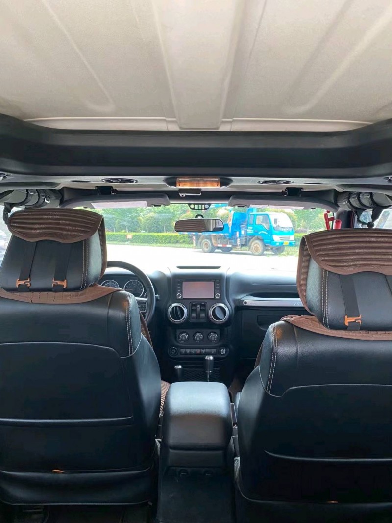 宜昌13年Jeep牧馬人3