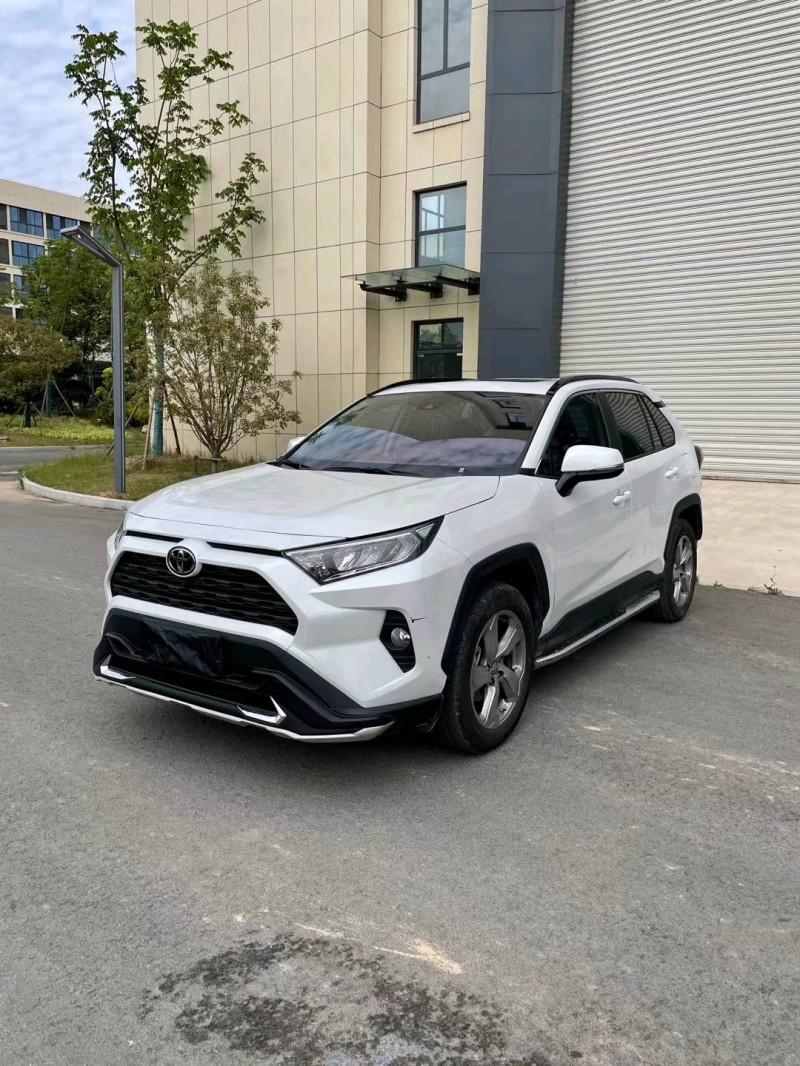 宿迁21年丰田RAV42