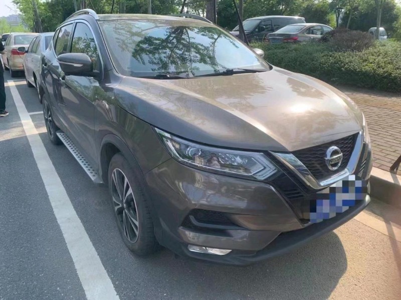 吉安19年日產逍客4