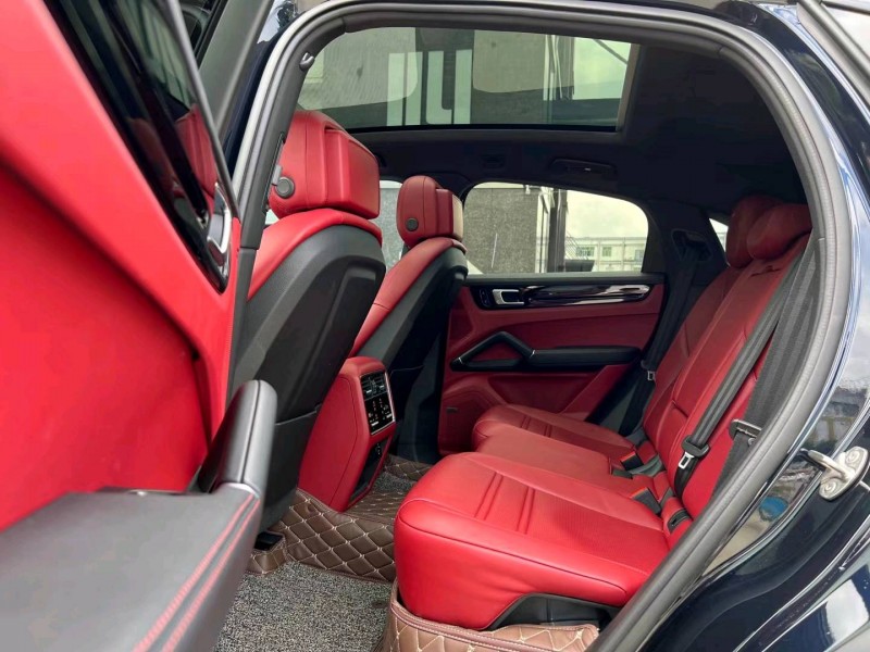 东莞21年保时捷卡宴6