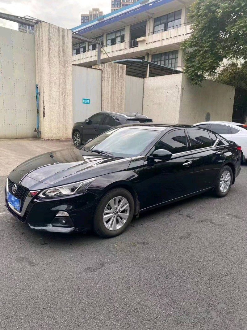 漳州20年日產天籟5