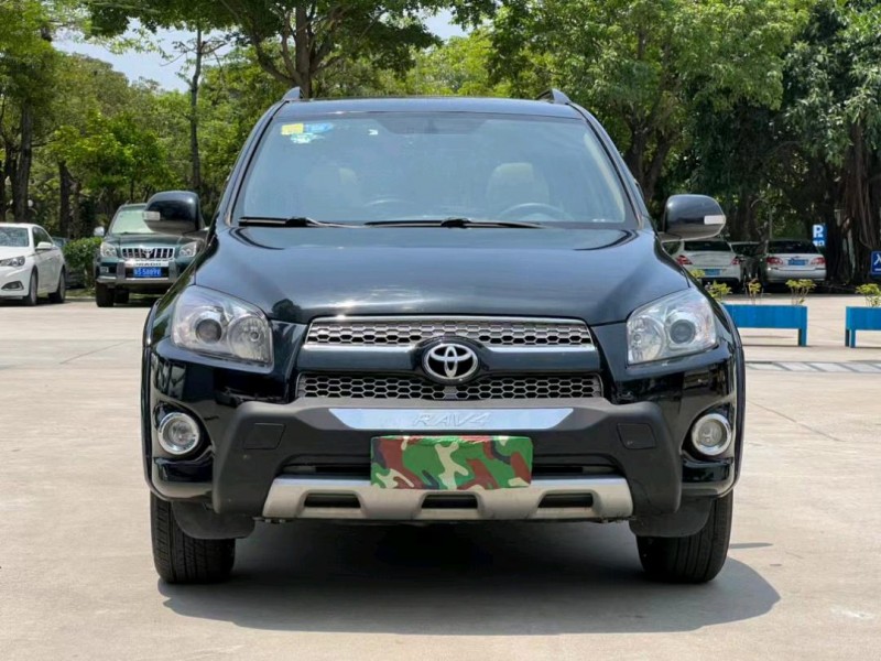 東莞13年豐田RAV41