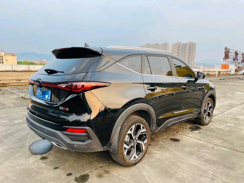 東莞20年江淮思皓X88