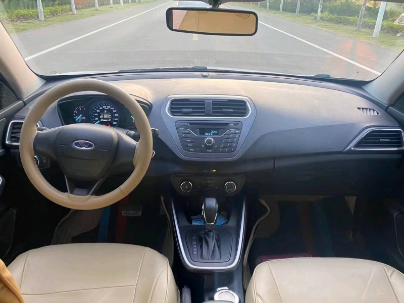 徐州21年福特福睿斯6