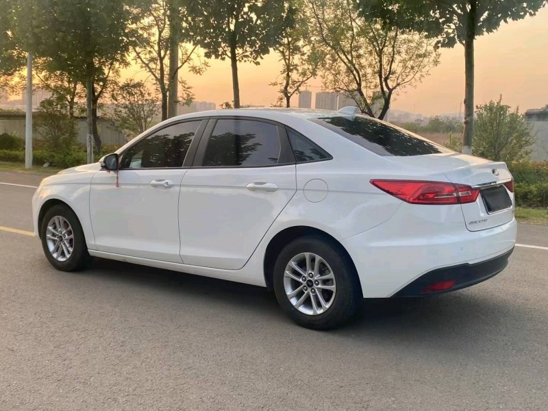 徐州21年福特福睿斯8