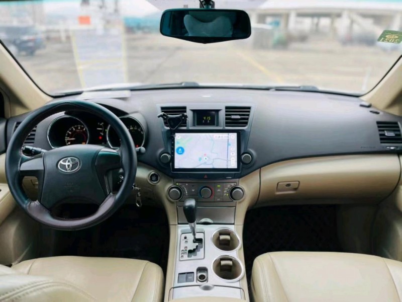 东莞11年丰田汉兰达5