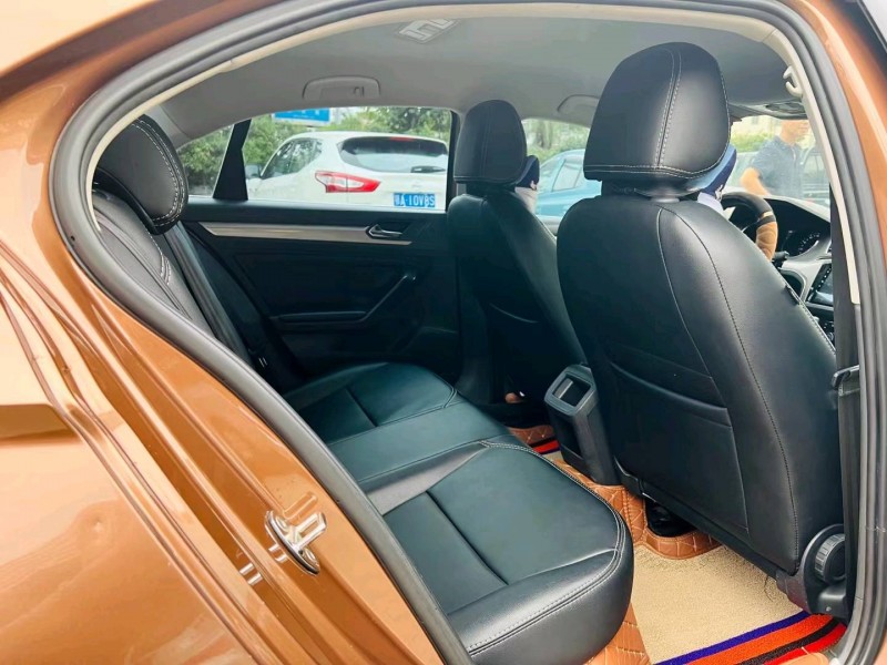 东莞15年大众凌渡4