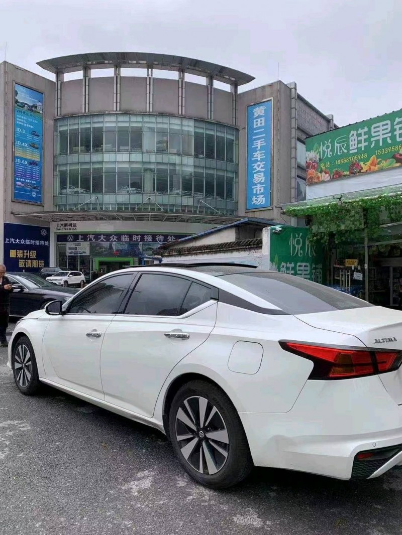 銅仁21年日產天籟6