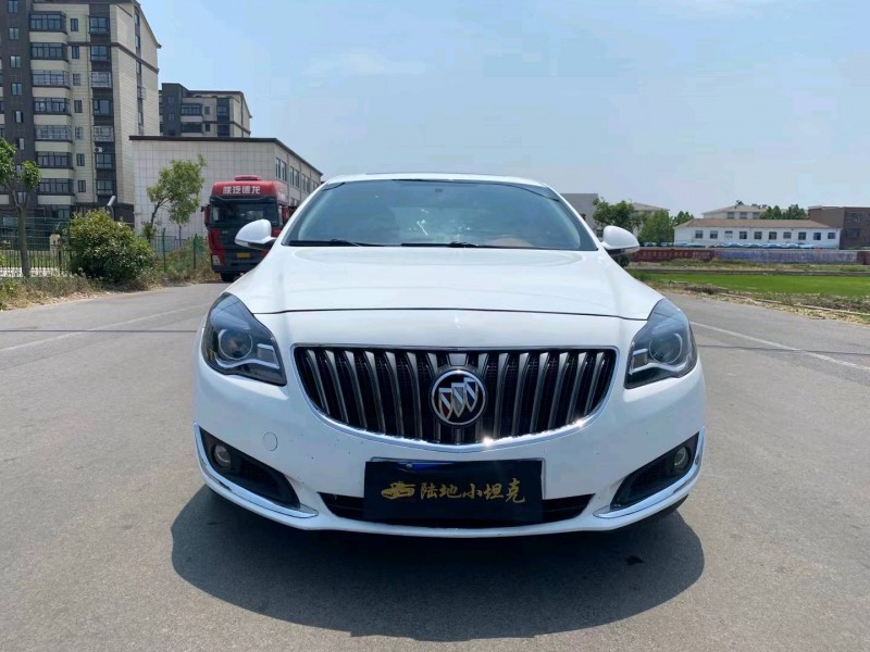 徐州14年别克君威8