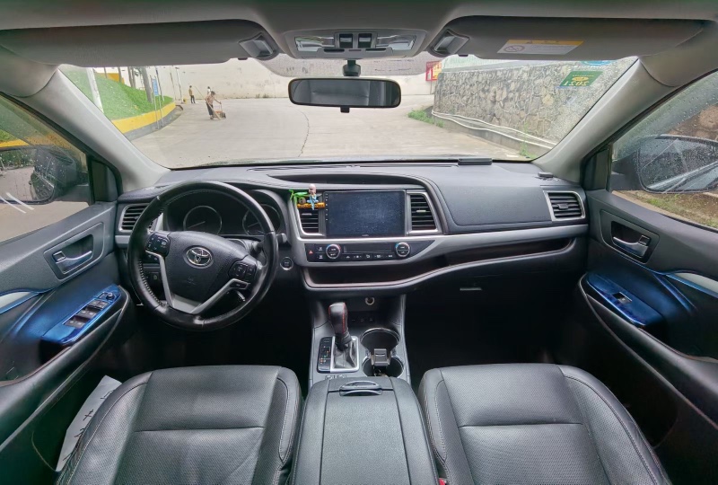 东莞15年丰田汉兰达2