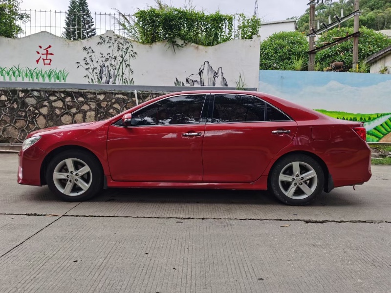 东莞13年丰田凯美瑞5