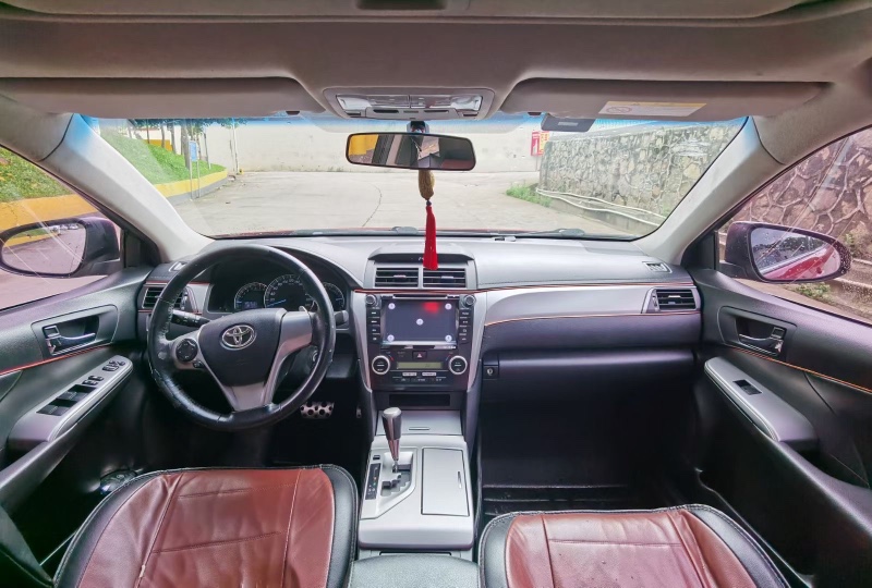 东莞13年丰田凯美瑞2