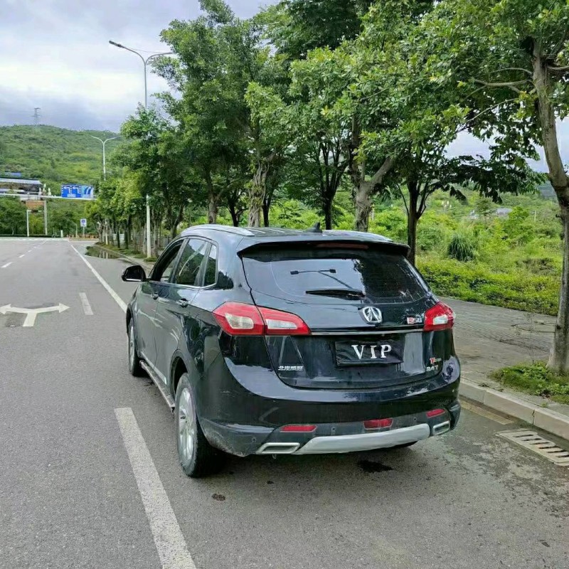 黔西南17年北汽威旺S504