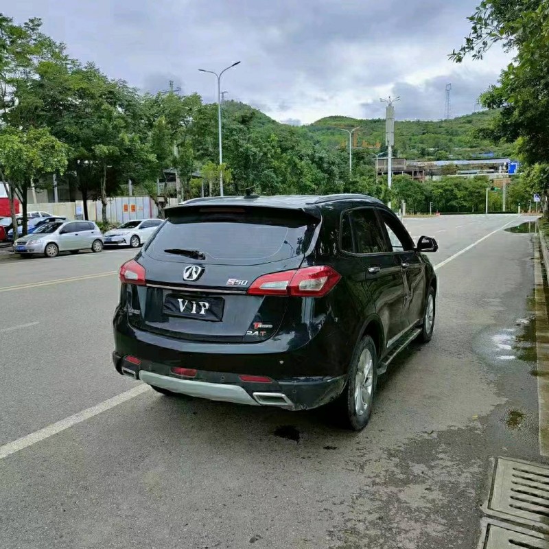 黔西南17年北汽威旺S507