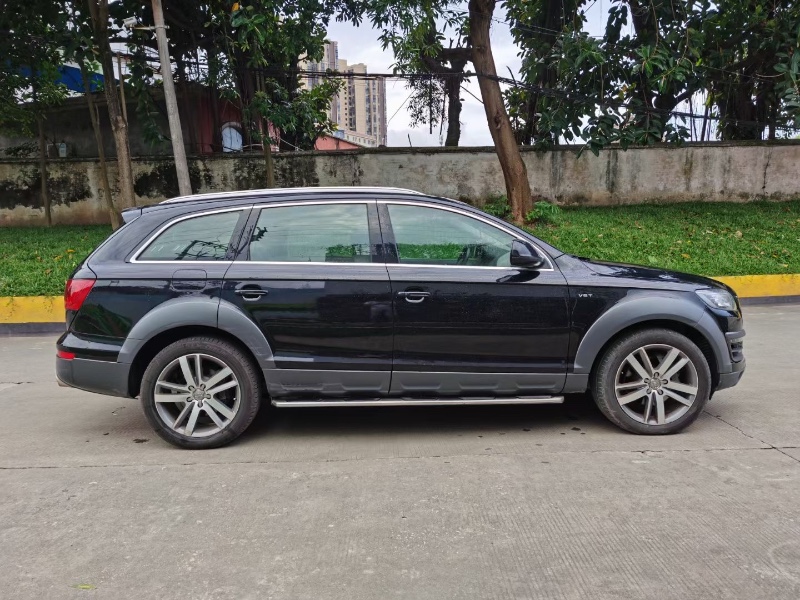 东莞15年奥迪Q76