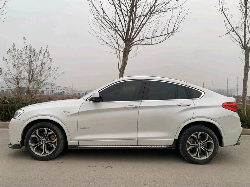 北京16年宝马X47