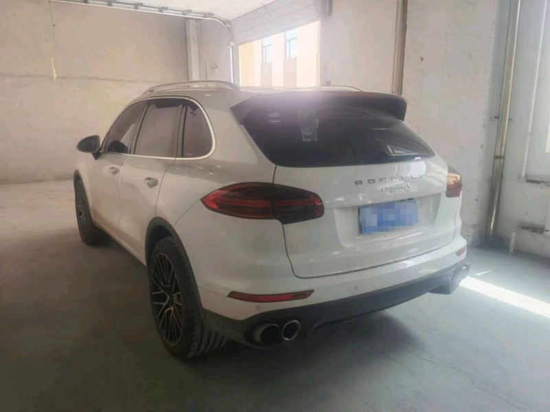 煙臺18年保時捷卡宴4