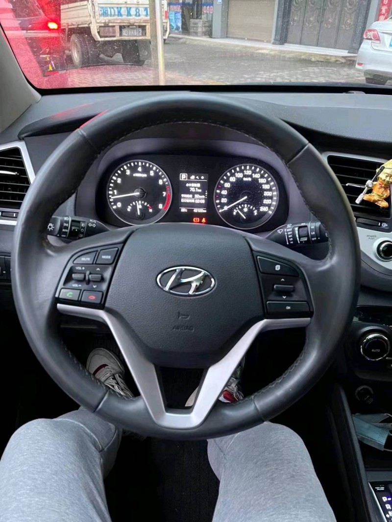 长沙18年现代途胜3